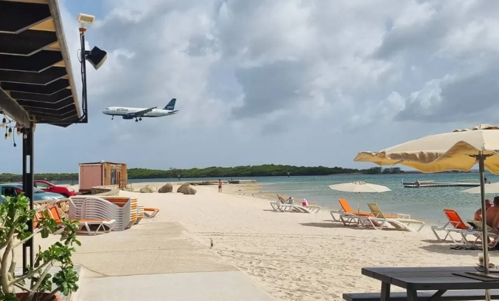 Surfside beach aruba